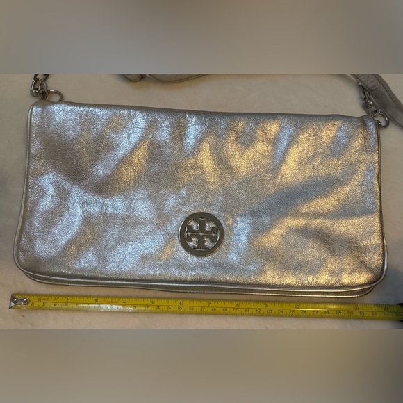 Tory Burch Silver Metallic Crossbody/Clutch Shoulder Bag - Picture 14 of 15